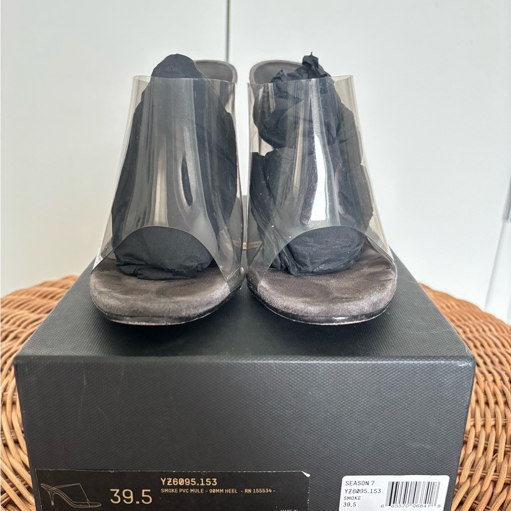 Yeezy season 6 Mules